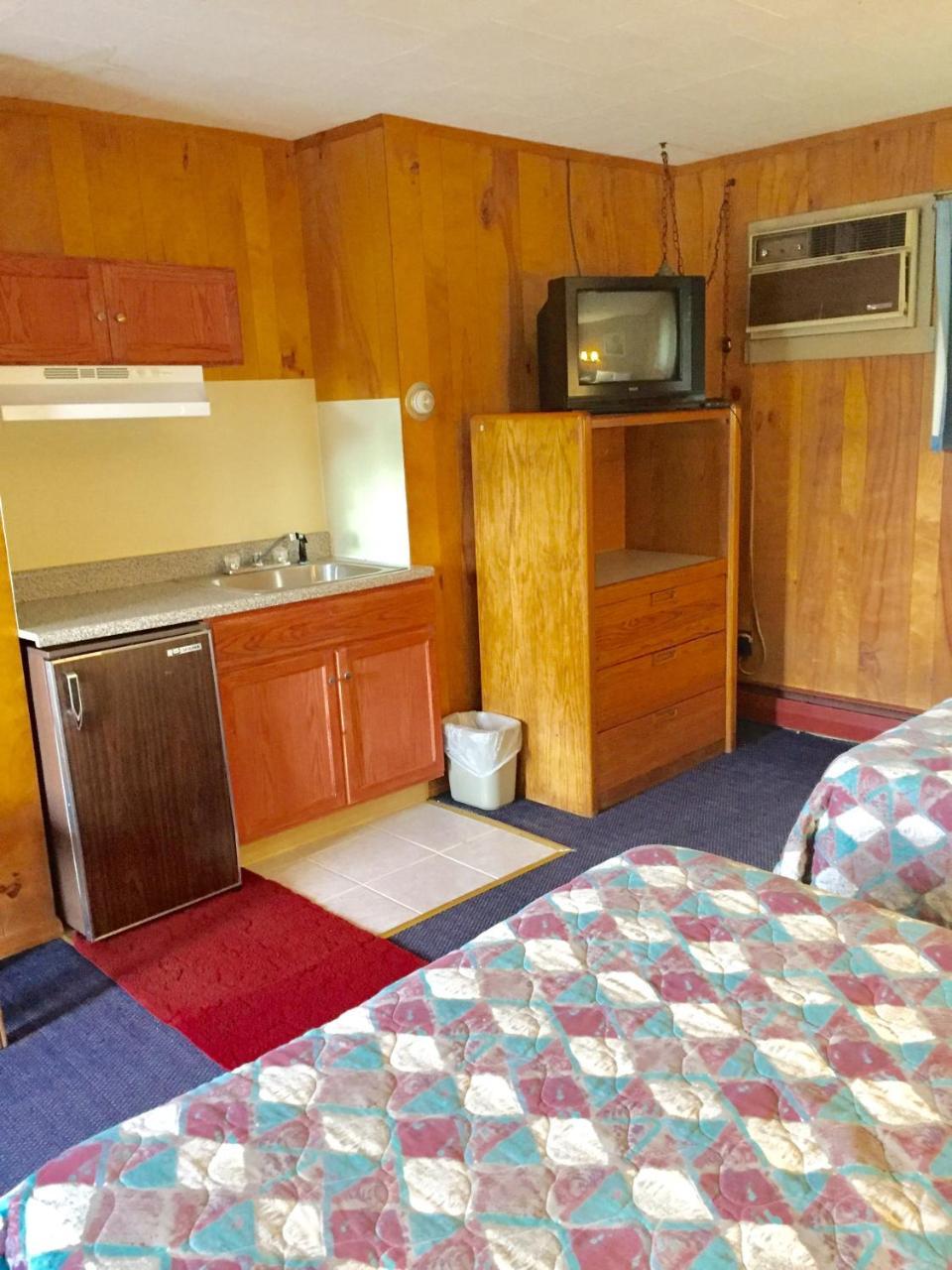 Travel Inn Westmoreland Exterior photo