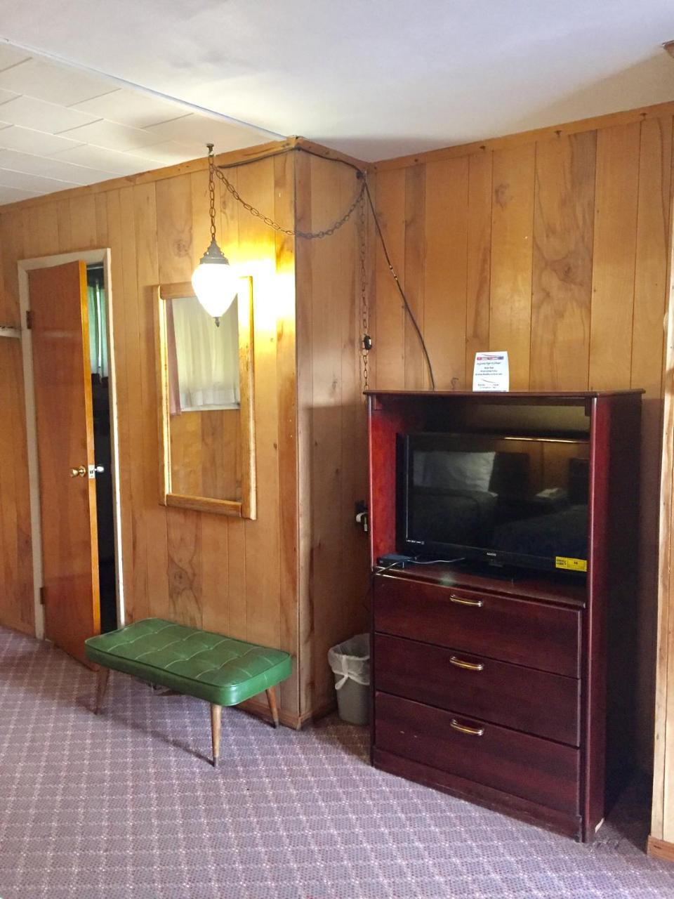 Travel Inn Westmoreland Exterior photo